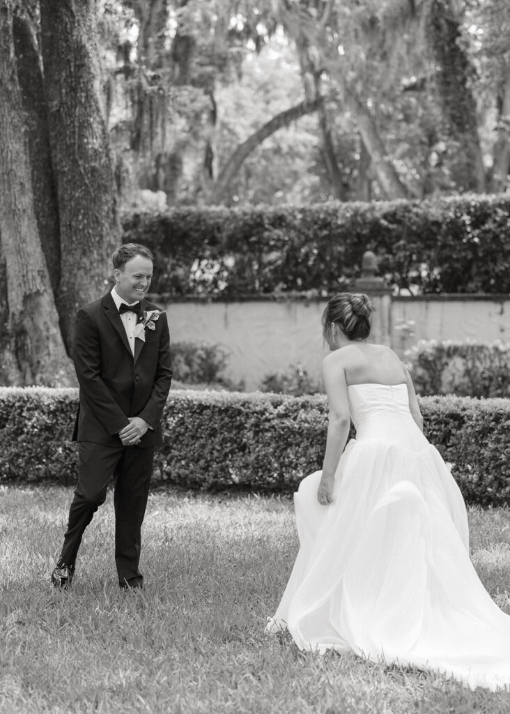 Spanish moss draped oak canopy at the Epping Forest Country Club ceremony site in Jacksonville